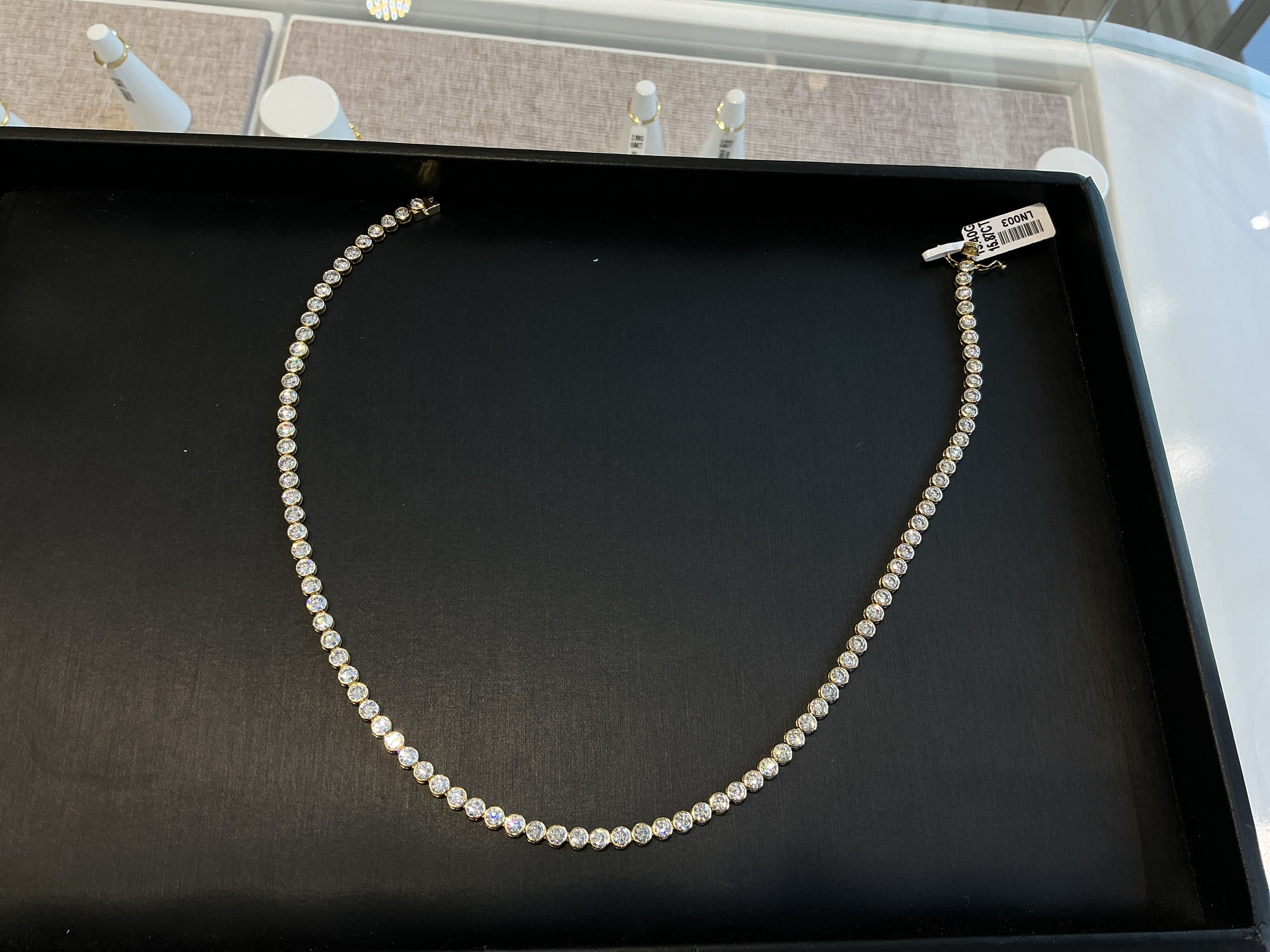 ROUND  BEZEL TENNIS LAB GROWN NECKLACE LN003