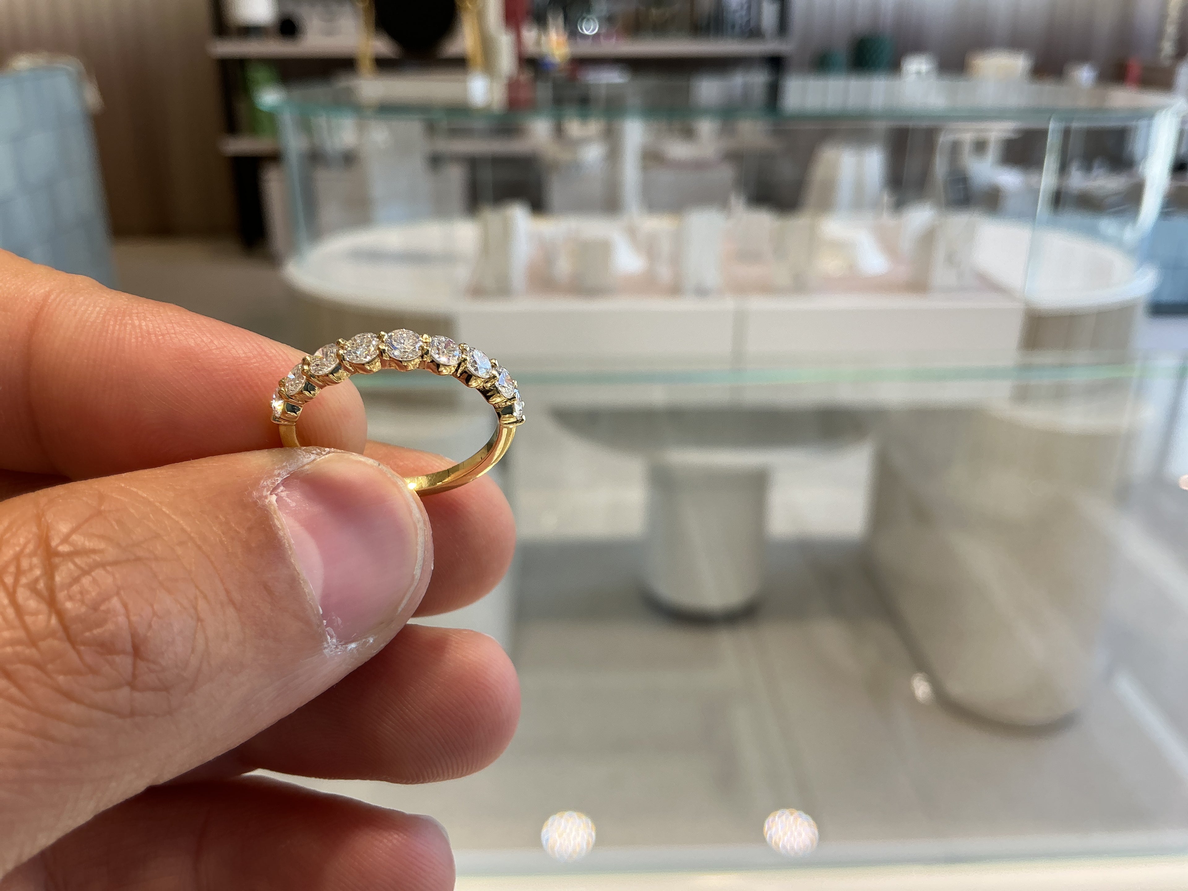 ROUND  LINE LAB GROWN RING LR006