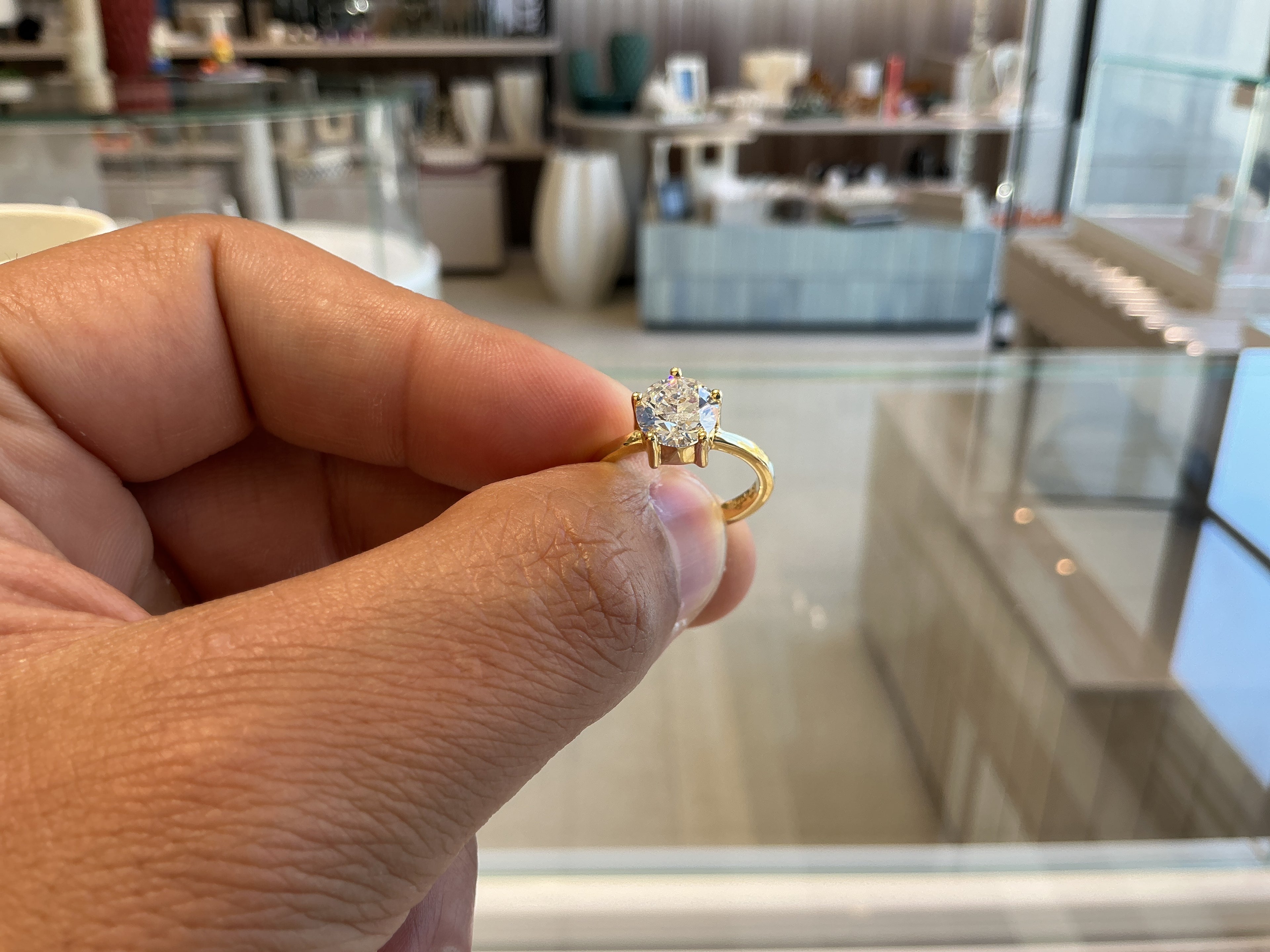 SINGLE ROUND LAB GROWN RING LR004