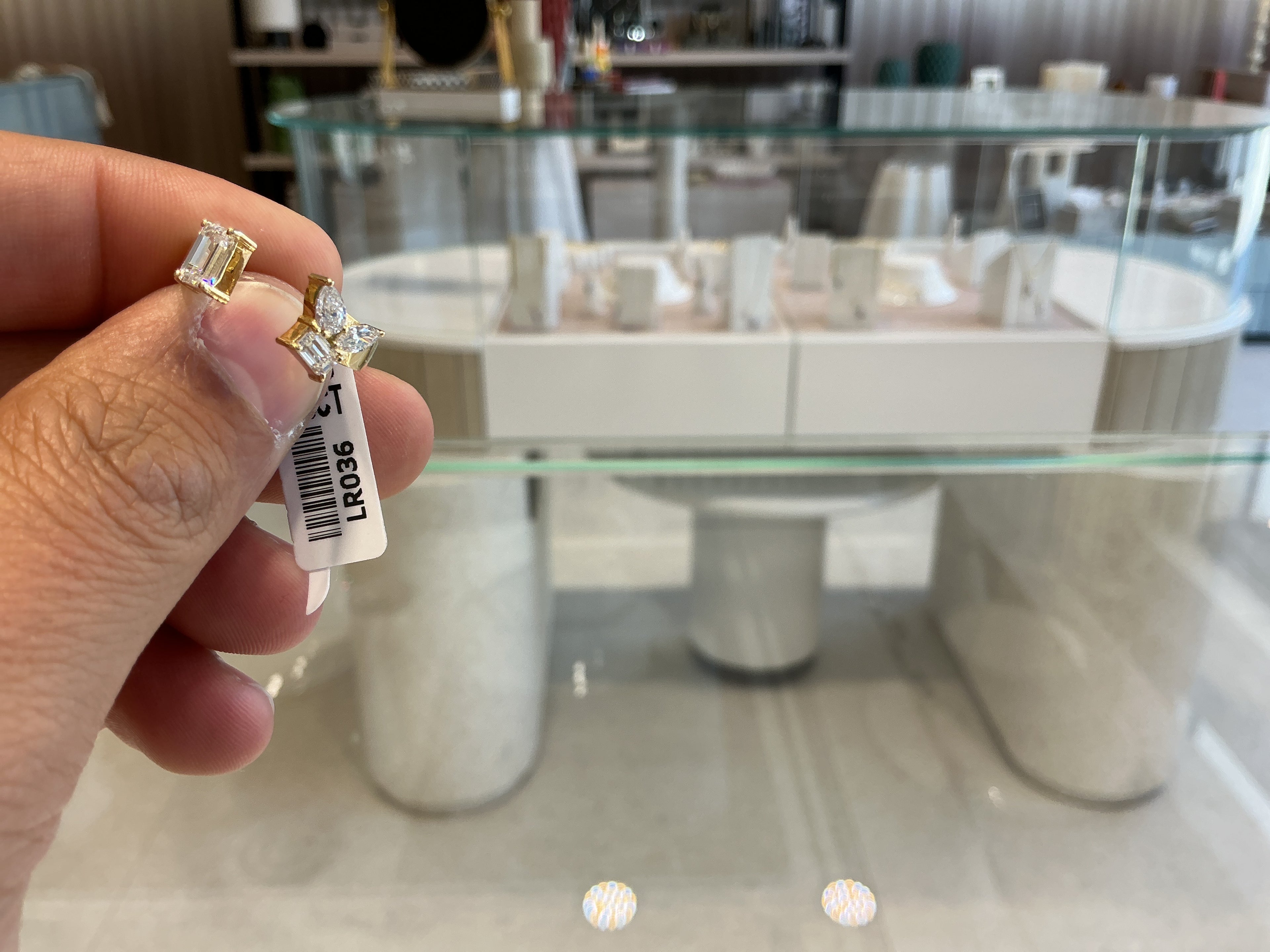 EMERALD OPEN LAB GROWN RING LR036