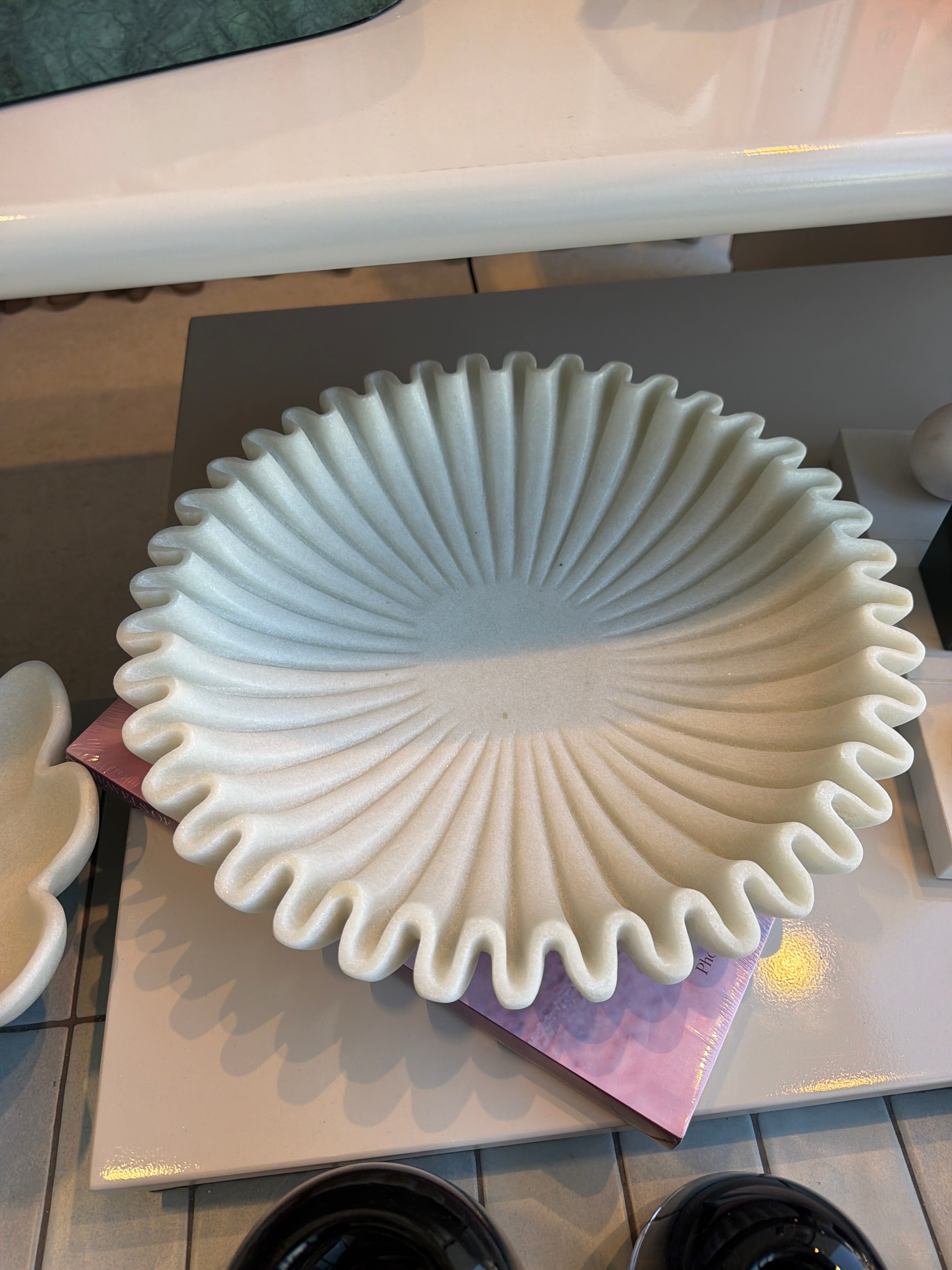 Heavy resin bowl (Large)