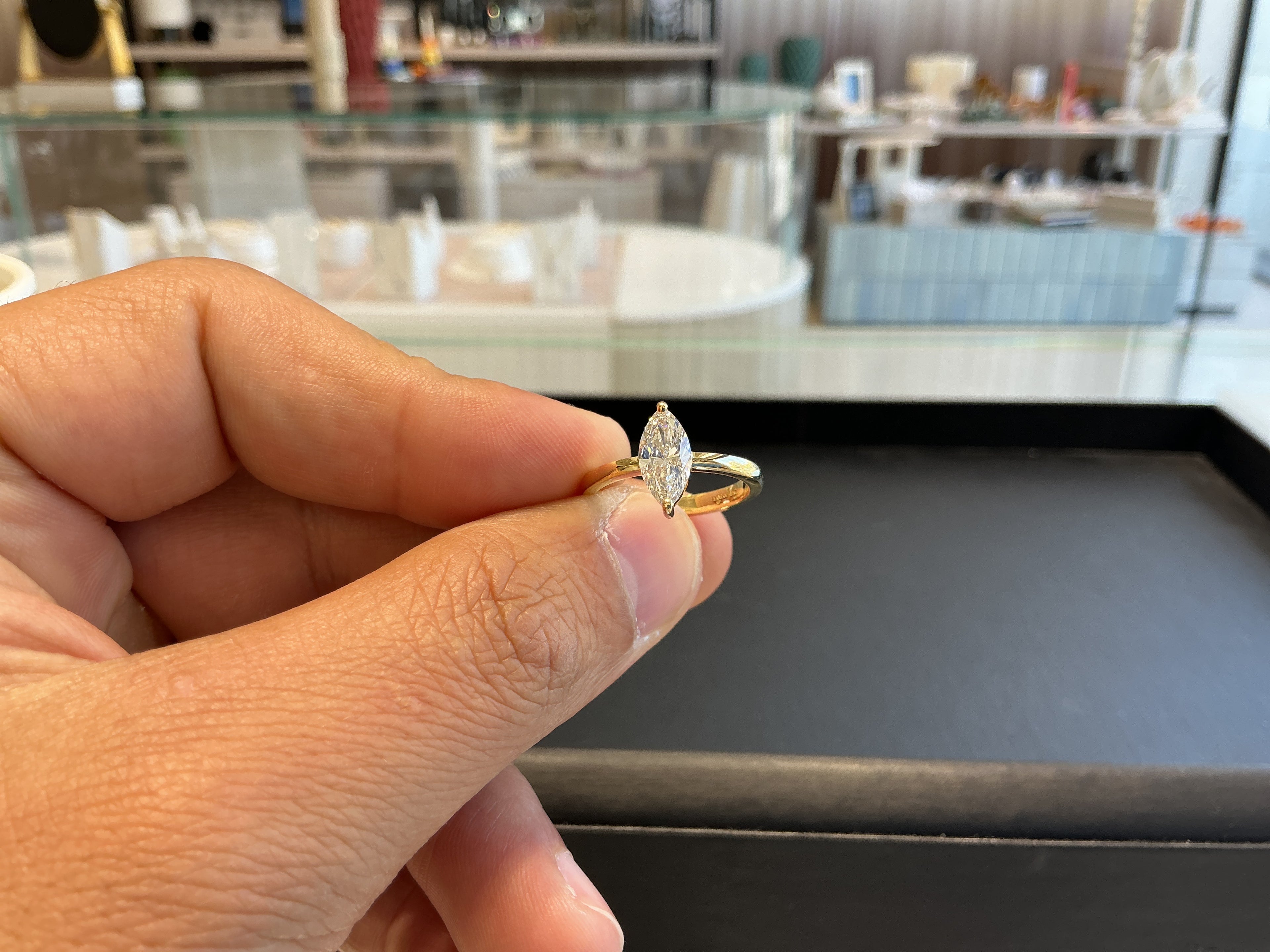SINGLE MARQUISE  LAB GROWN RING LR024