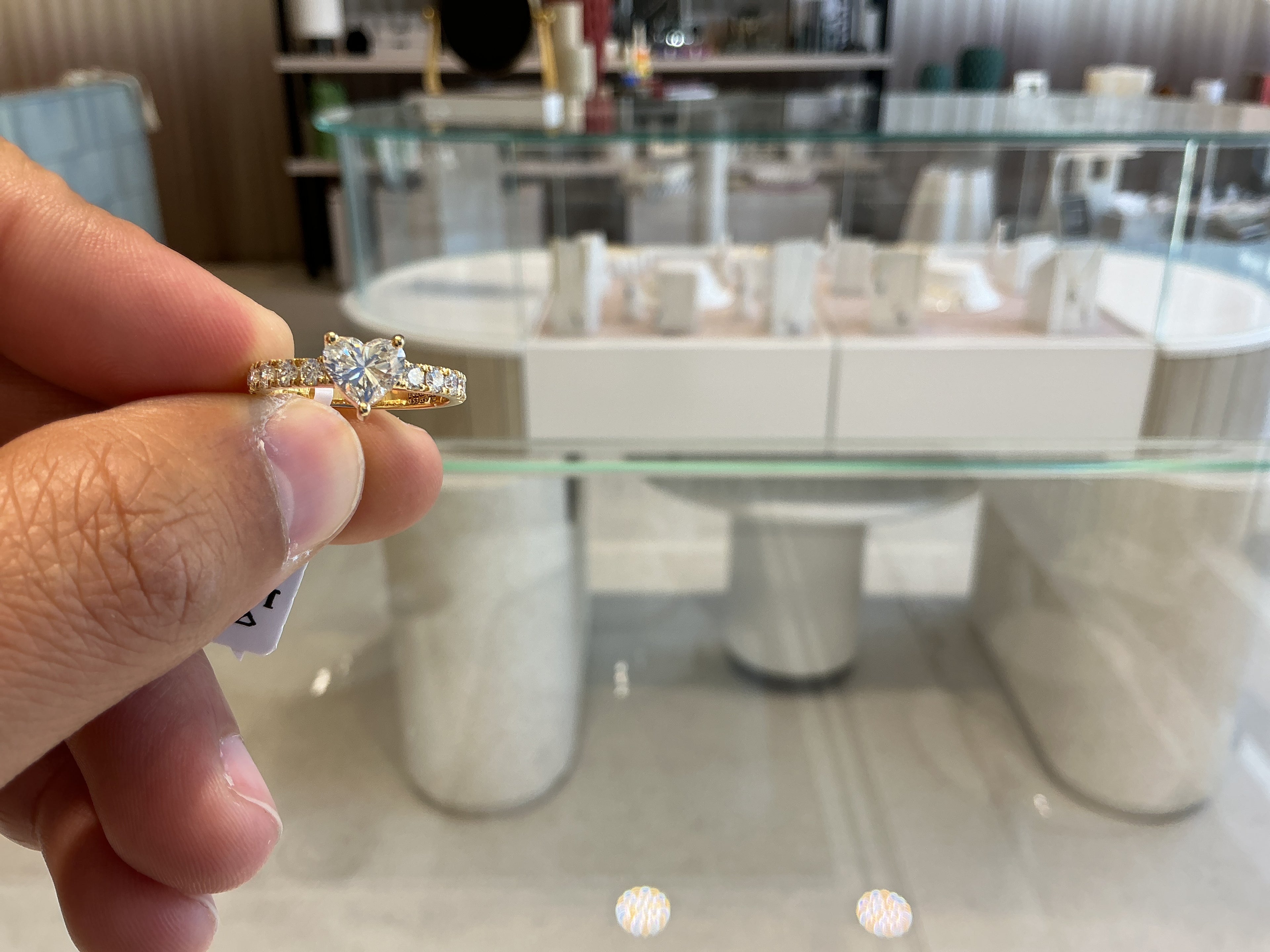 HEART CUT LAB GROWN RING LR039