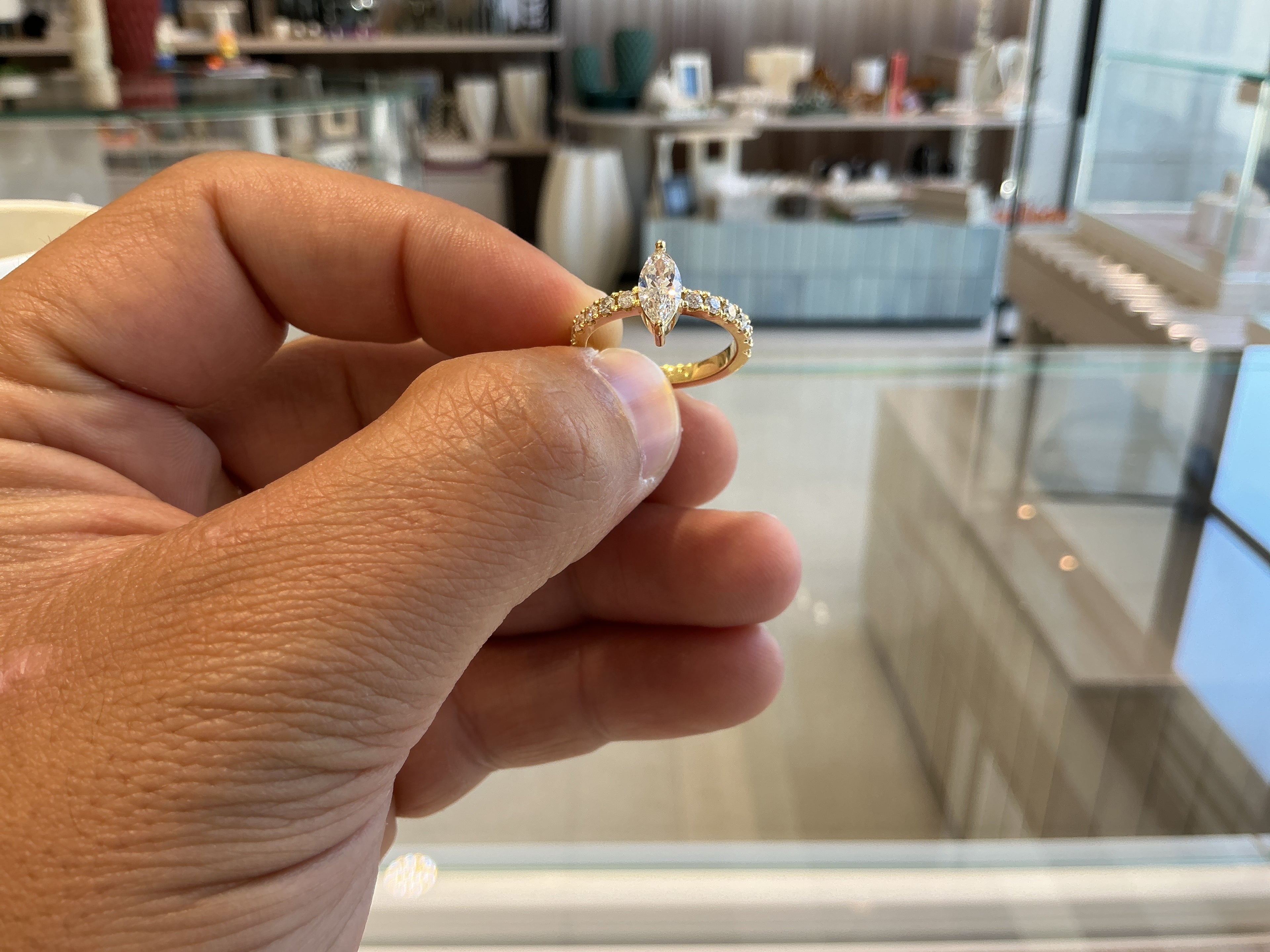 MARQUISE  CUT LAB GROWN RING LR025