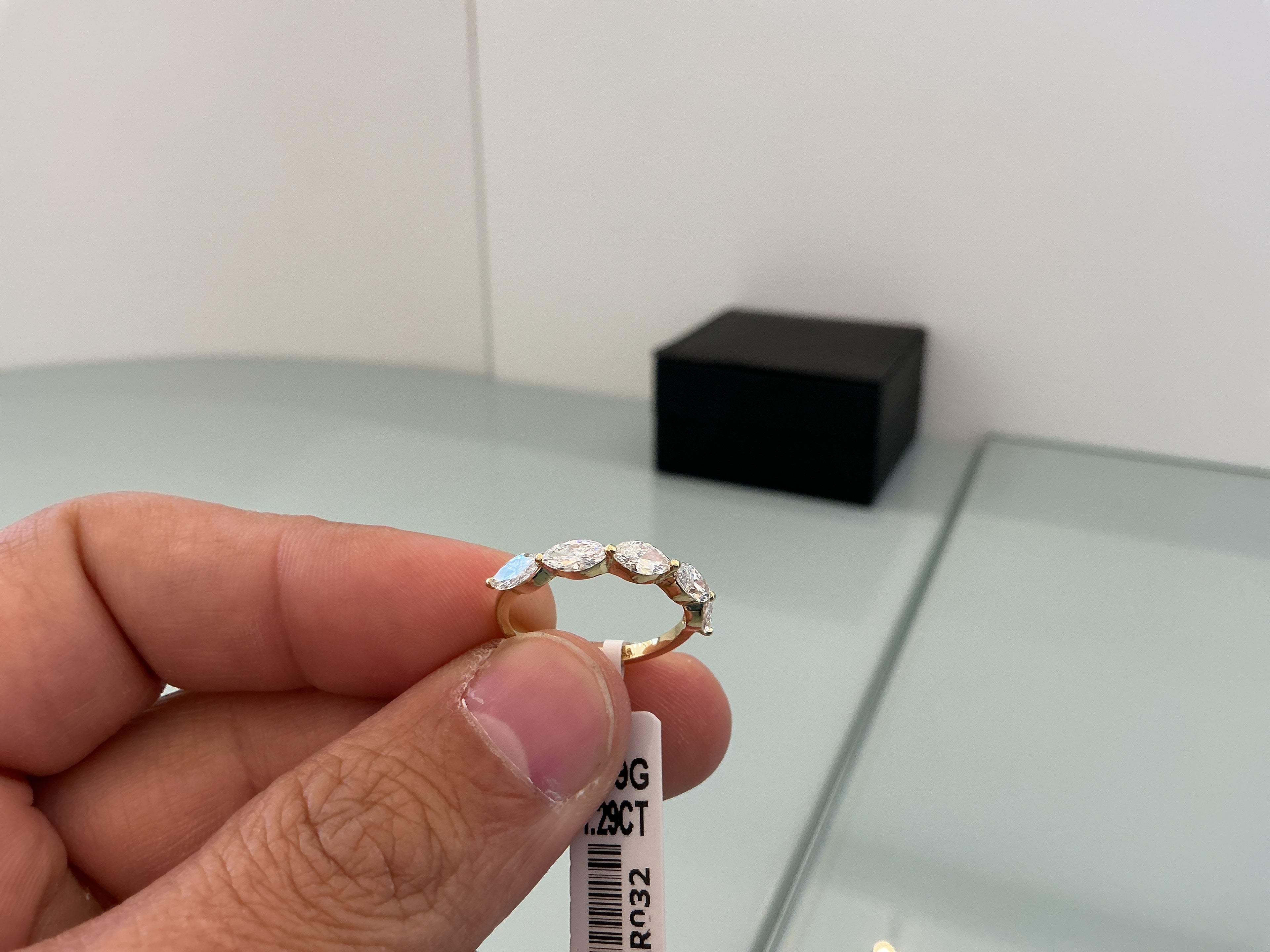 HORIZONTAL MARQUISE LINE LAB GROWN RING LR032