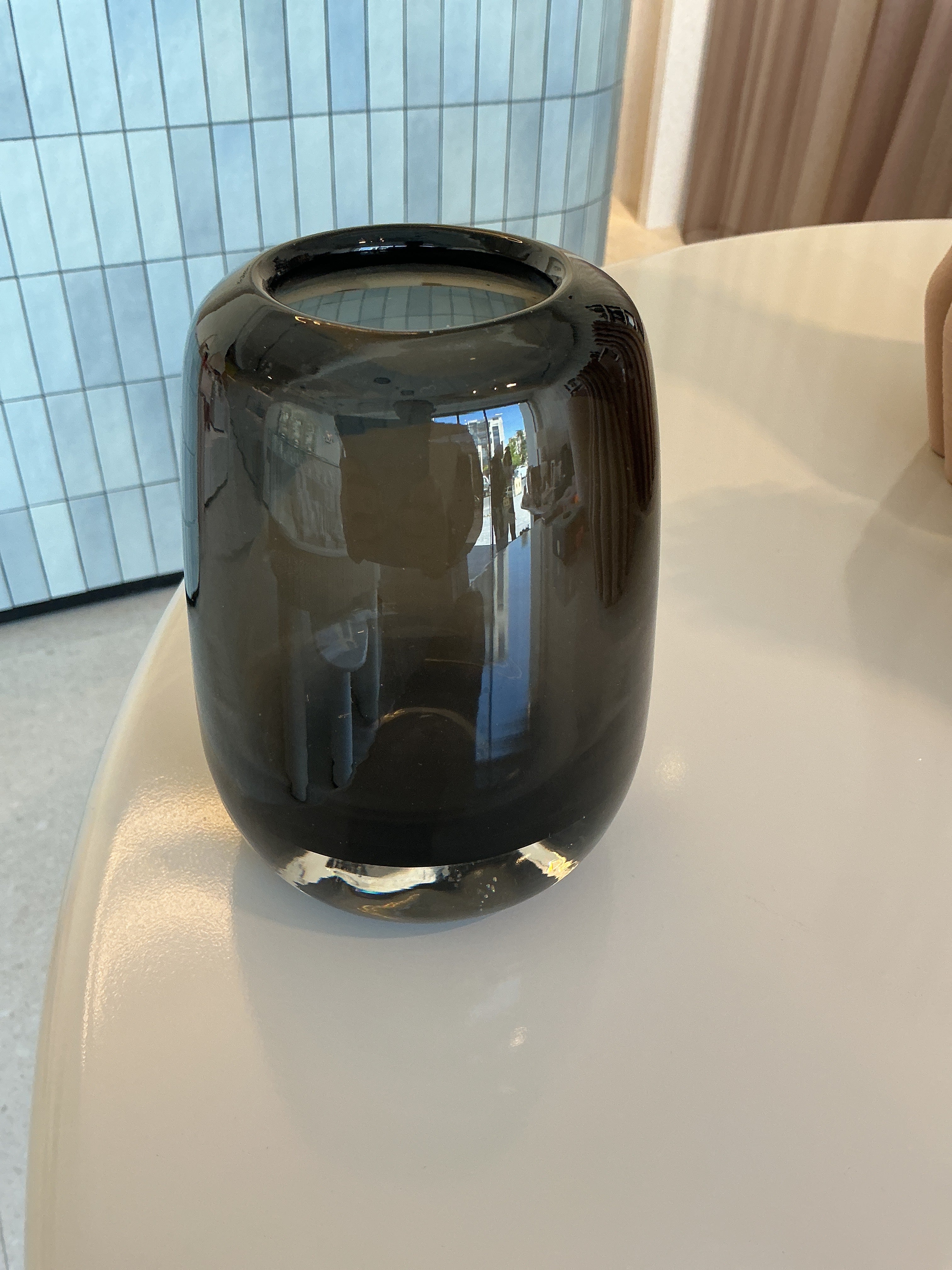 Vase 16