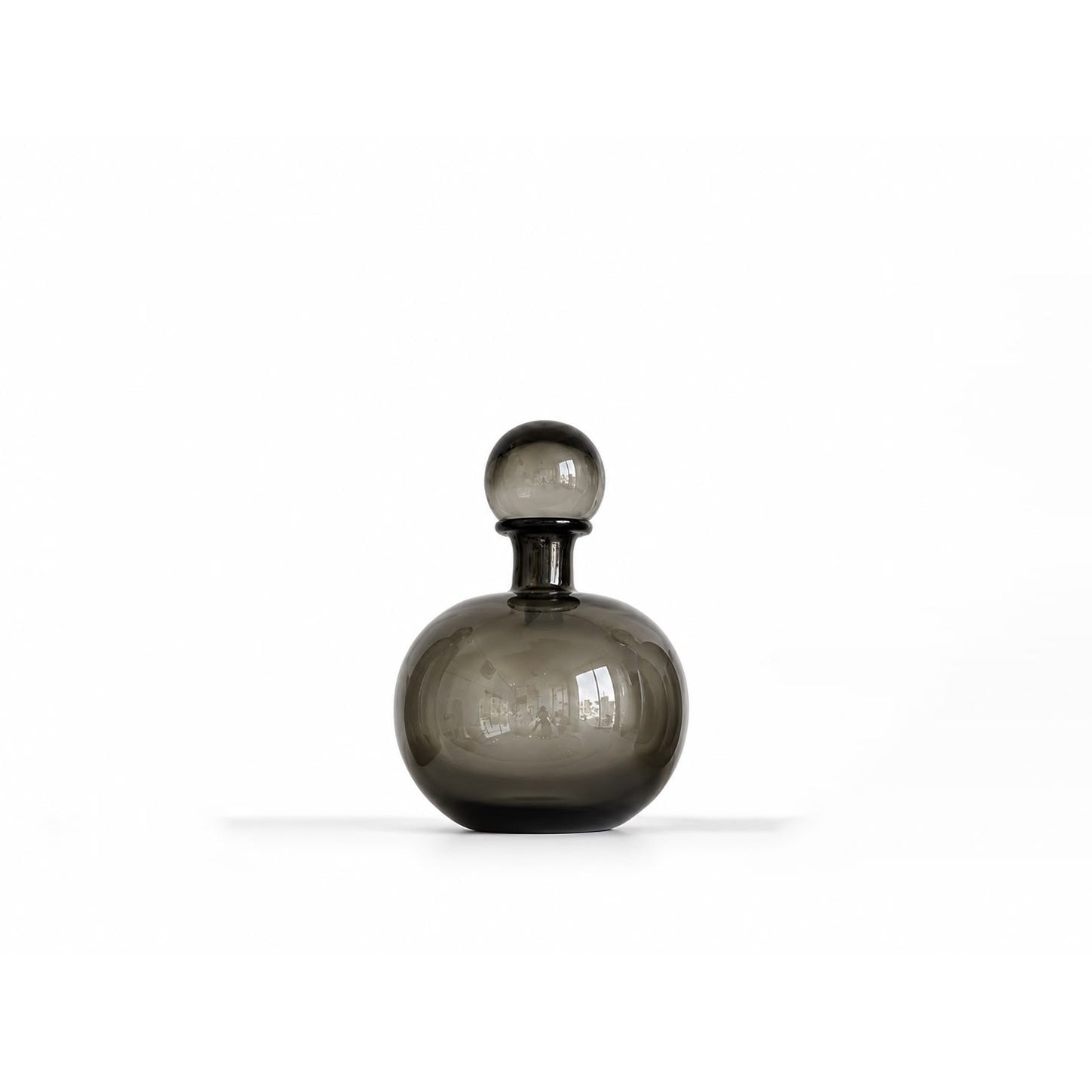 Spherical and Top-Neck Glass Vase (Short)